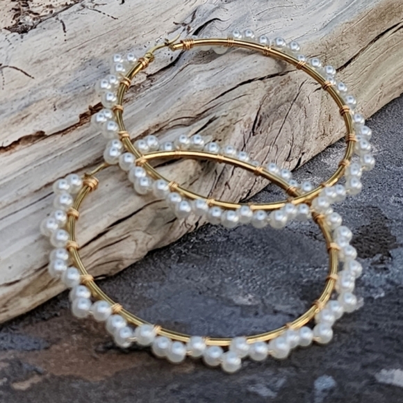Large Gold Hoops Plated Hypoallergenic Hoop Earrings Light Faux Pearls - Picture 1 of 9